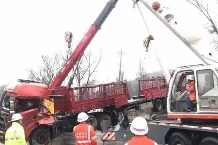 洮北铁东道路救援高速/电池救援